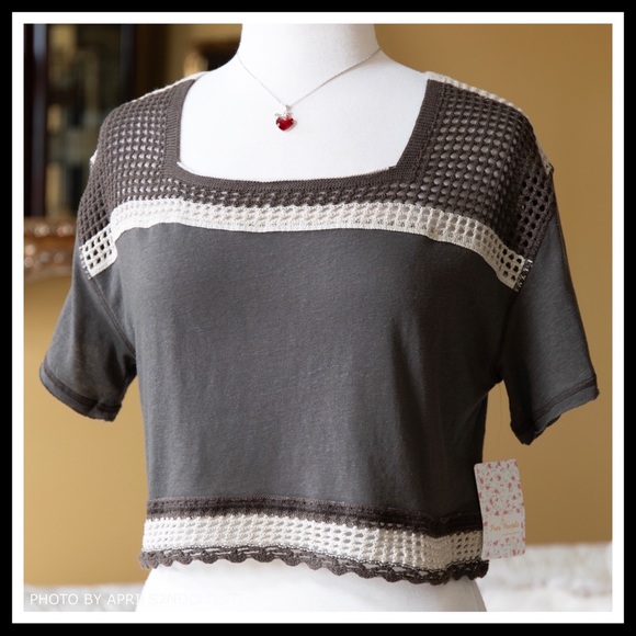 FREE PEOPLE ENVELOPE BACK CROP KNIT TEE TOP A2C - Picture 2 of 8